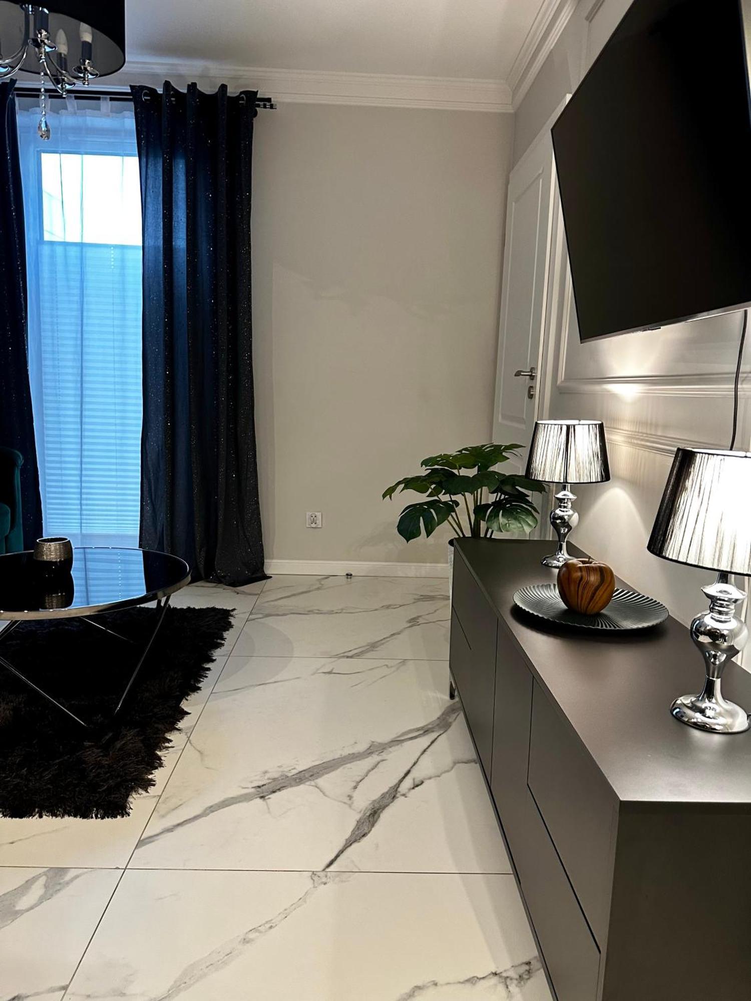 Apartamenty Kielce- Apartament Szmaragd Przy Zalew Kielecki, Faktura, Parking, Centrum Экстерьер фото