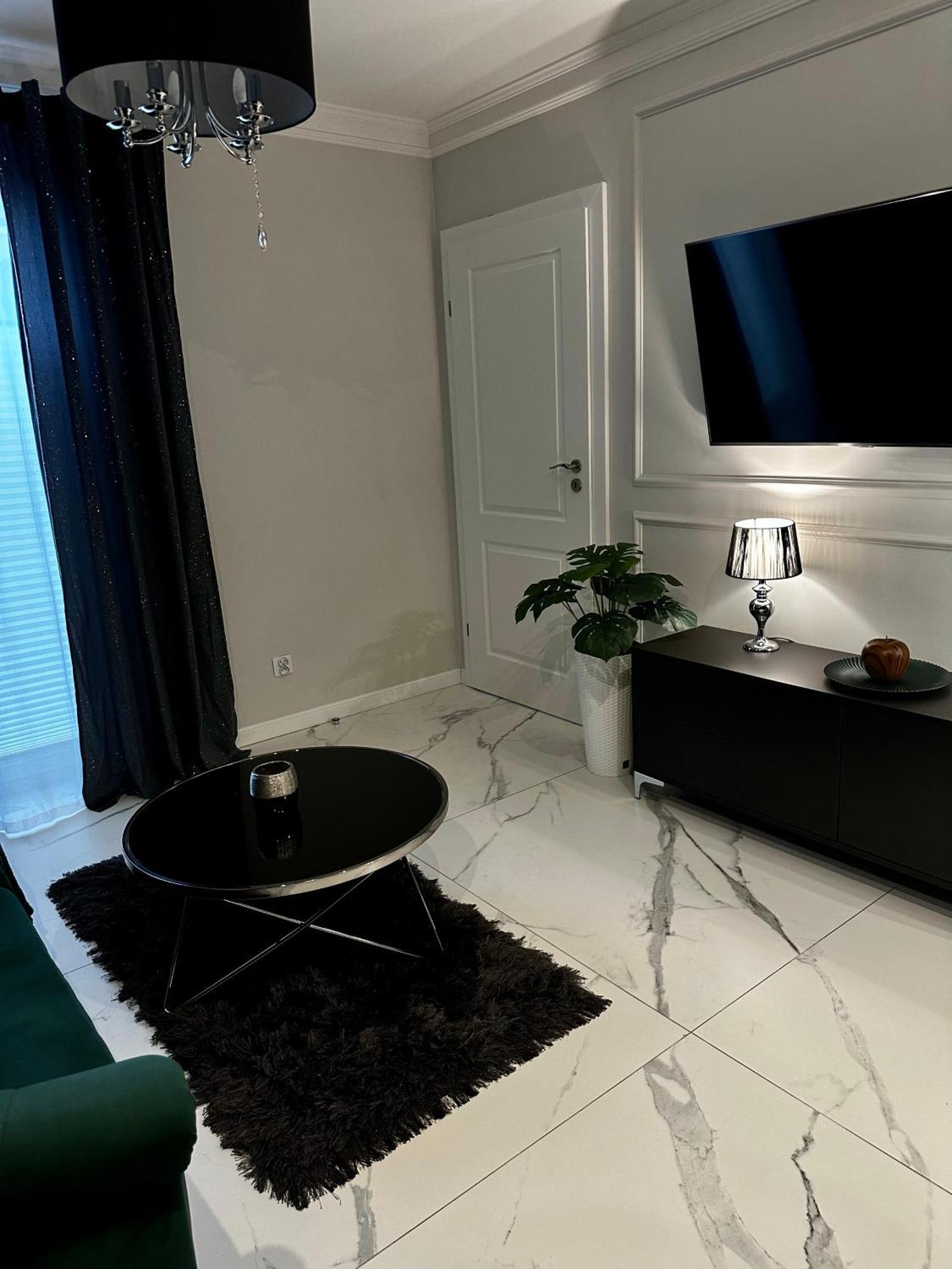 Apartamenty Kielce- Apartament Szmaragd Przy Zalew Kielecki, Faktura, Parking, Centrum Экстерьер фото