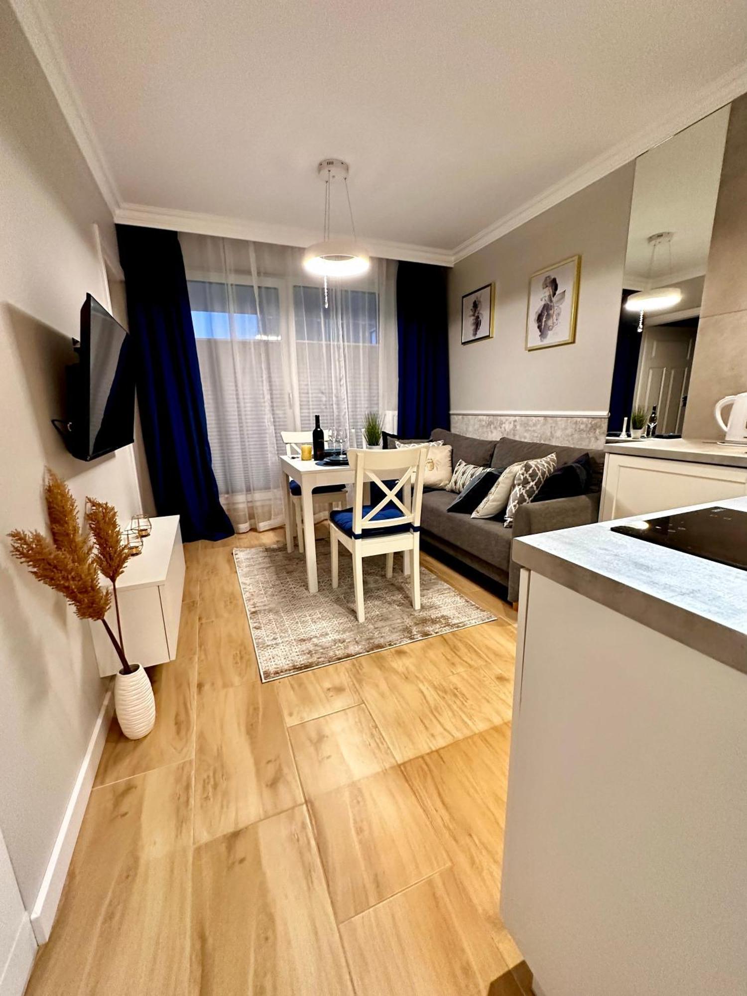 Apartamenty Kielce- Apartament Szmaragd Przy Zalew Kielecki, Faktura, Parking, Centrum Экстерьер фото