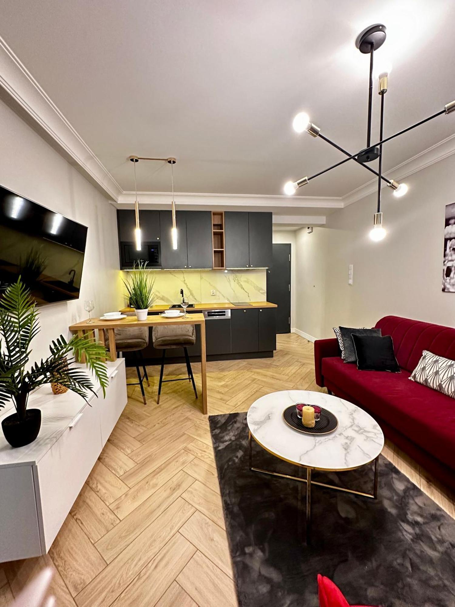 Apartamenty Kielce- Apartament Szmaragd Przy Zalew Kielecki, Faktura, Parking, Centrum Экстерьер фото